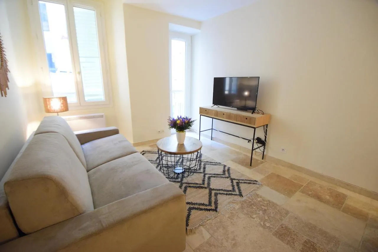 Nice Renting - Pairoliere - Spacious Flat - Old Nice - Massena - Terrace