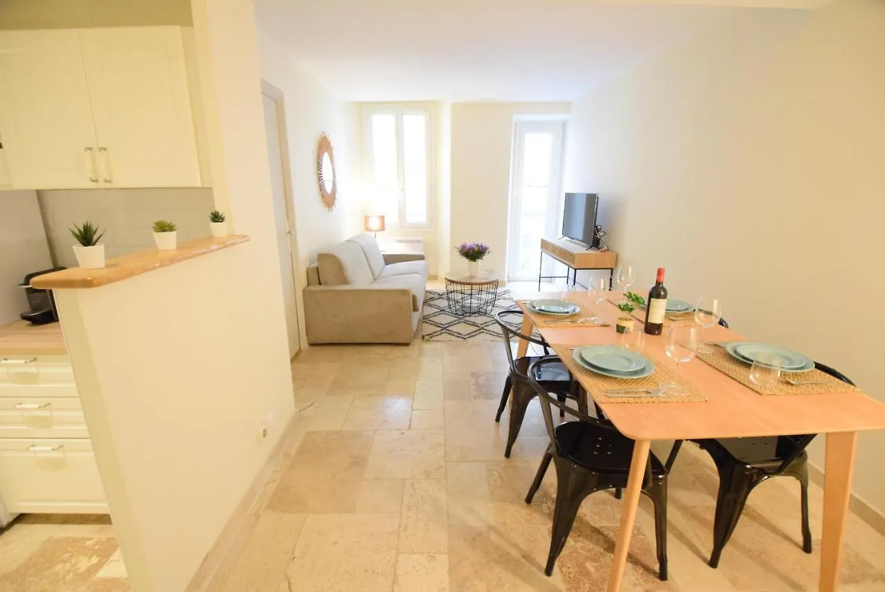 Appartement Nice Renting - Pairoliere - Spacious Flat - Old Nice - Massena - Terrace
